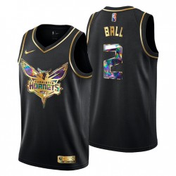 2021-22 Charlotte Hornets Lamelo Ball # 2 75 aniversario Golden Edición Negro Camiseta