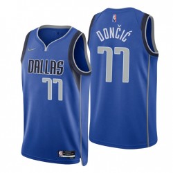 2021-22 Dallas Mavericks Luka Doncic #77 75 aniversario Diamante Azul Swingman Camiseta ícono