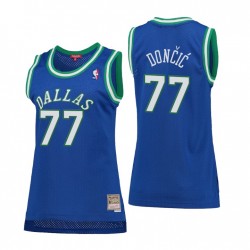 Dallas Mavericks para mujeres Luka Doncic Mitchell & Ness Azul Hardwood Classics Camiseta